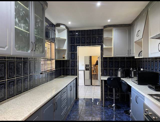 3 BEDROOM HOUSE FOR SALE IN BRACKENDOWNS